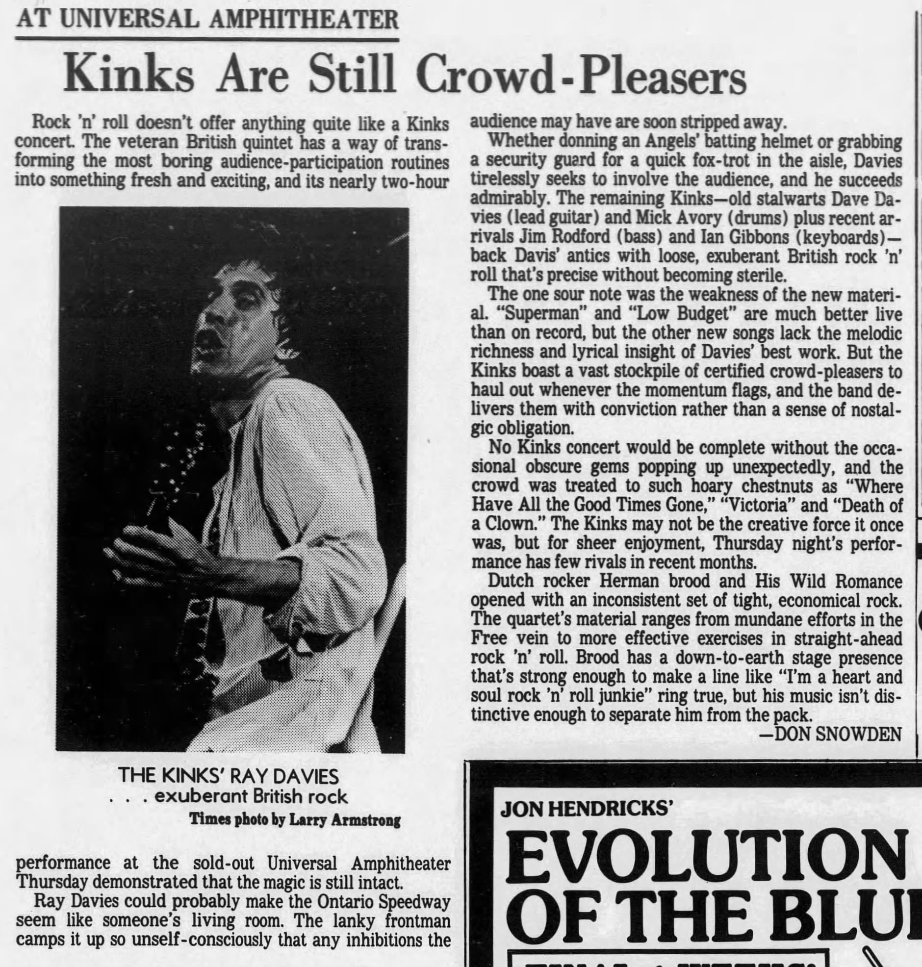 Kinks1979-08-17UniversalAmphitheatreLosAngelesCA (5).jpg